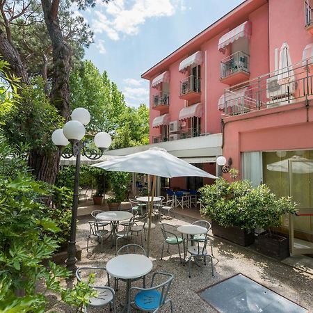 Hotel Villa Rosa Cesenatico Buitenkant foto