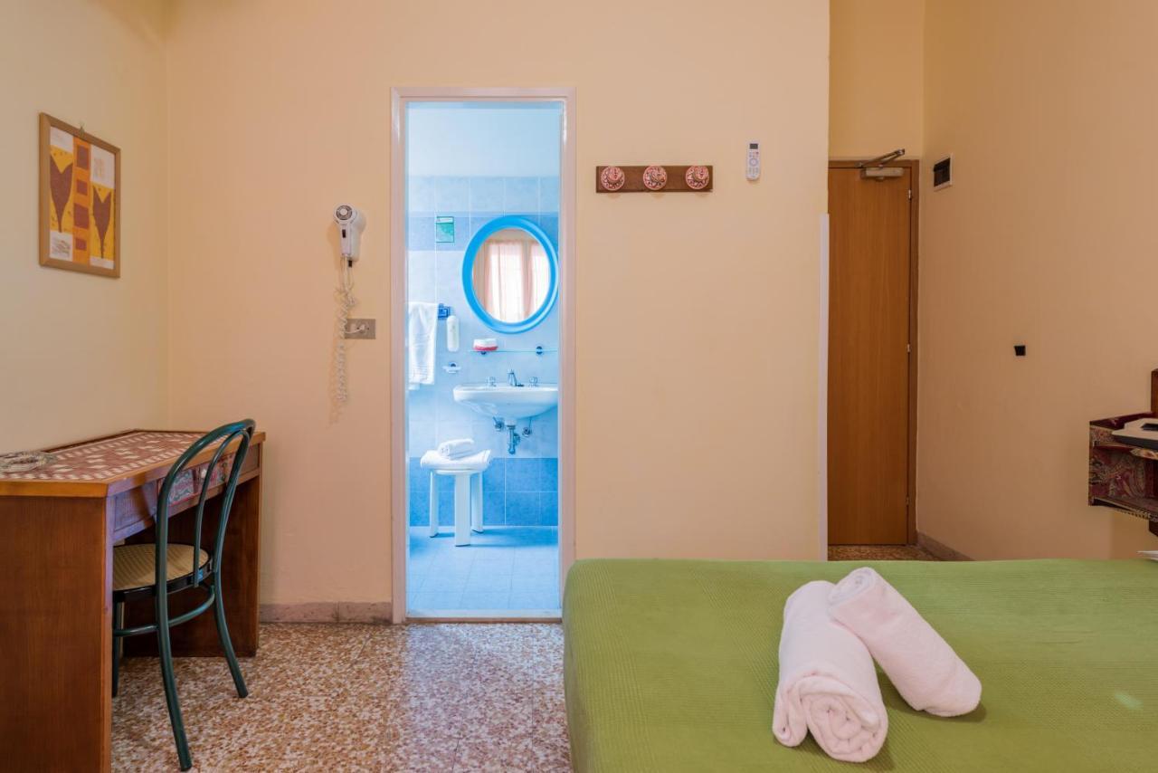 Hotel Villa Rosa Cesenatico Buitenkant foto